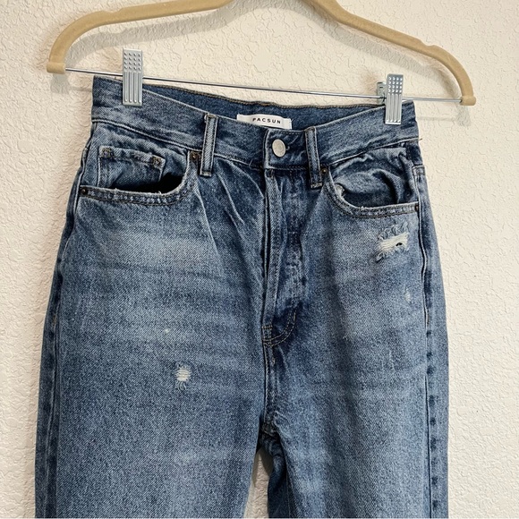 PacSun Ultra High Rise Slim Distressed Knee Holes Med Wash Jeans Womens Size 24 - Picture 2 of 12